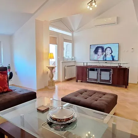 Duplex *