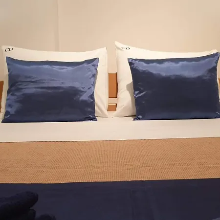 Duplex Apartment *